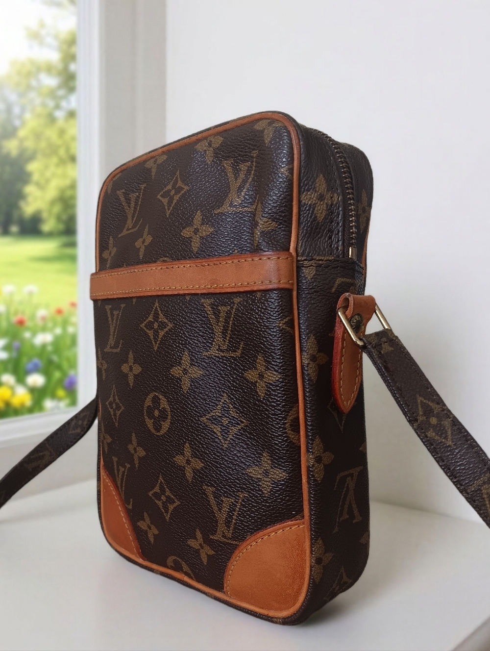 Louis Vuitton Monogram Danube Crossbody Bag Vintage 1995 ✨ COA - Picture 7 of 16